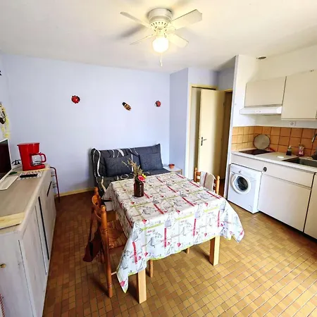 Mitoyenne Avec Piscine, Parking, Climatisation Et Proche Mer, Ideale Pour 4 Personnes - Fr-1-607-89 펜션