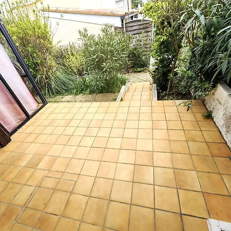 Mitoyenne Avec Piscine, Parking, Climatisation Et Proche Mer, Ideale Pour 4 Personnes - Fr-1-607-89 펜션